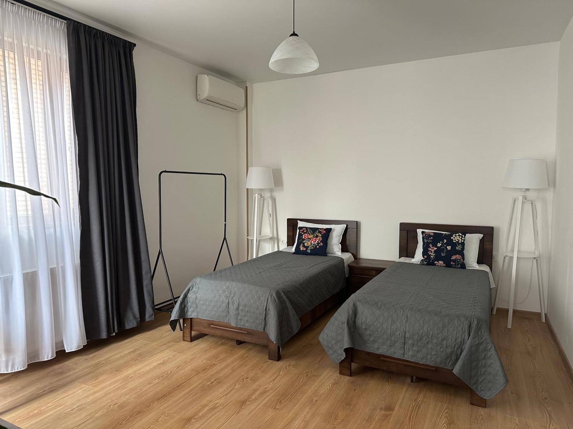 Hotel Home Отель *
